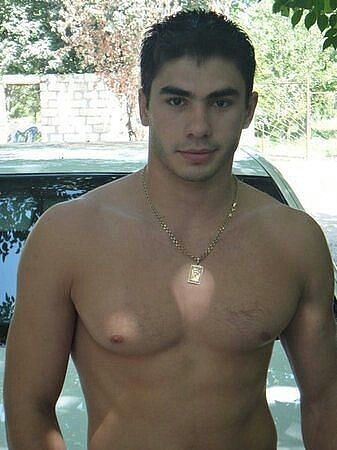  ,   Farxod, 34 ,   