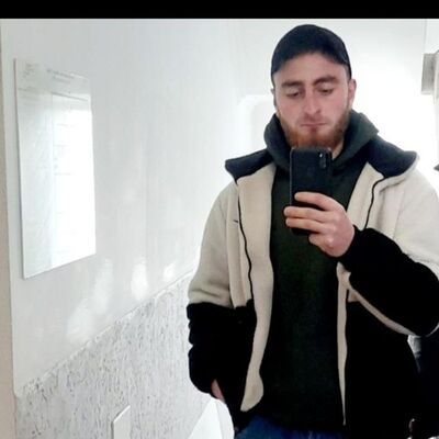  ,   Samir, 24 ,   ,   