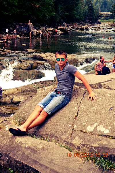  ,   David, 28 ,  