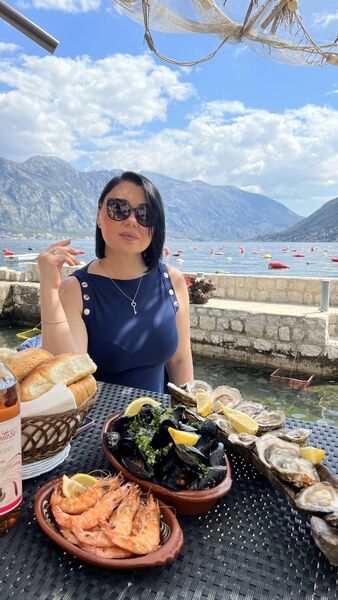  Podgorica,   Yuliia, 49 ,     , c 