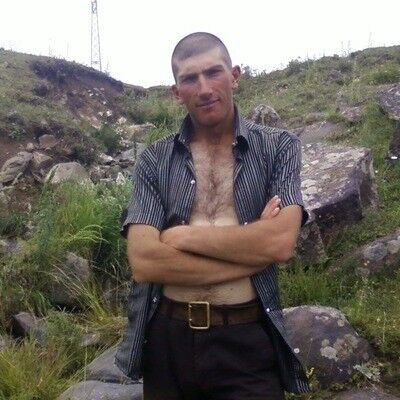  ,   Karen, 33 ,   