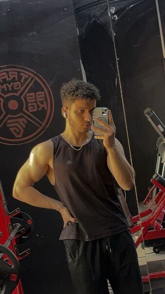  ,   Rayen, 23 ,   ,   