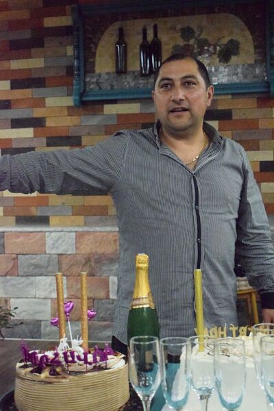 ,   Artur, 38 ,   ,   