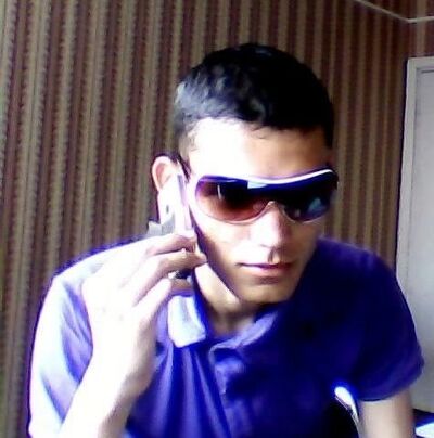  ,   Atajan, 33 ,  