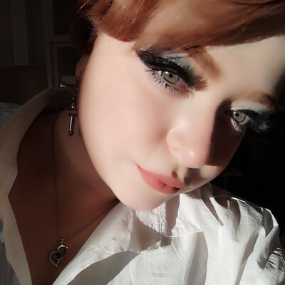  ,   Niki, 20 ,   