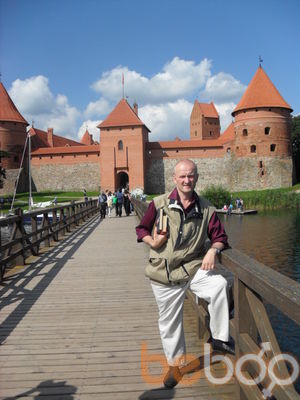  ,   Feliks, 58 ,  