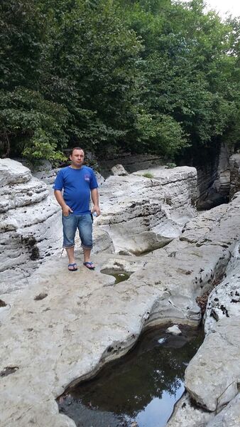  ,   Lasha, 37 ,   ,   , c 