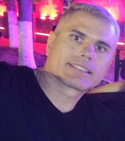  ,   Yyriy, 42 ,   ,   , c 