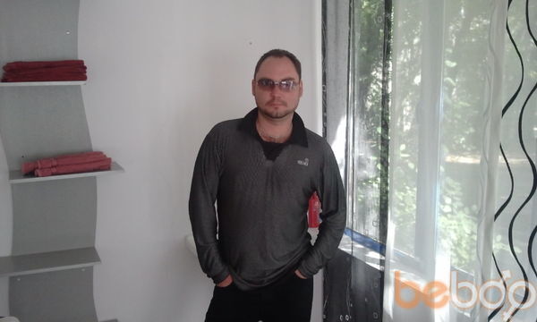  ,   Vadim, 40 ,   