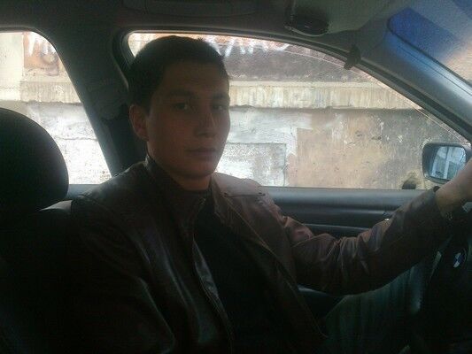  ,   Nodirbek, 35 ,  