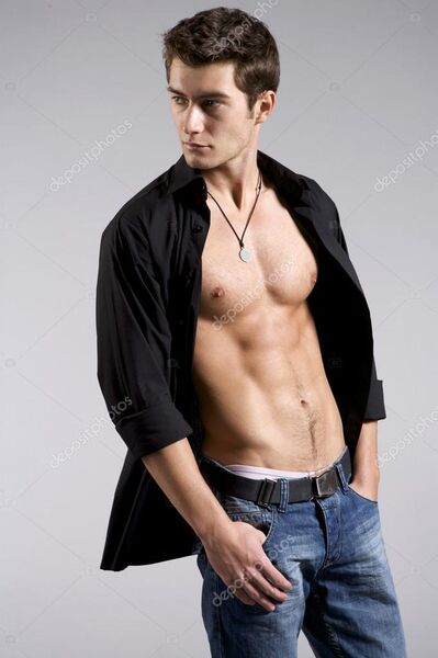  ,   Aziz, 34 ,   ,   