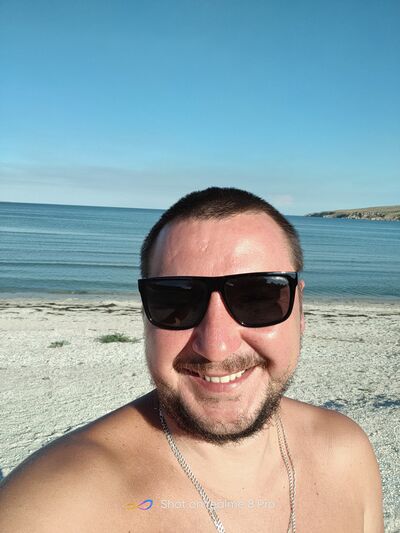  ,   Marat, 42 ,   ,   