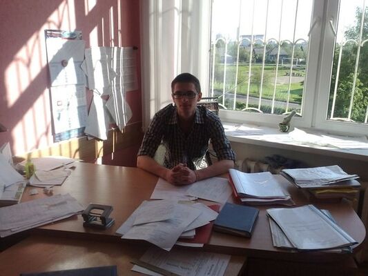  ,   Artem, 31 ,   