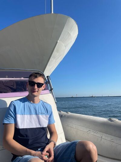  ,   Arvid, 31 ,   ,   