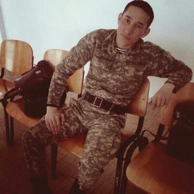  ,   Asylbek, 32 ,   