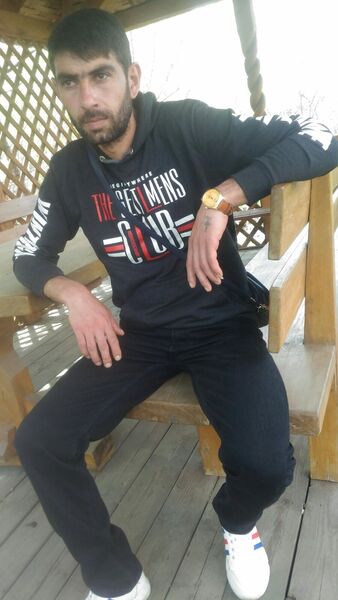  ,   Armen, 37 ,   ,   , 