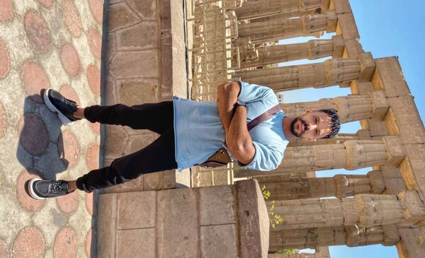  ,   Sadek, 30 ,   ,   