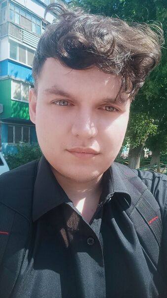  ,   Bertolt, 27 ,   