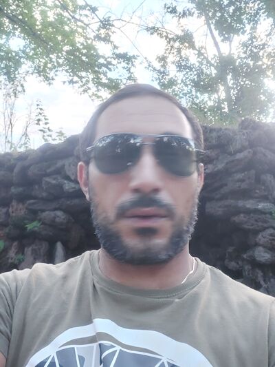  ,   Grigor, 31 ,   ,   