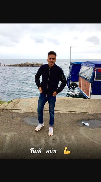  ,   Charlie, 30 ,   ,   