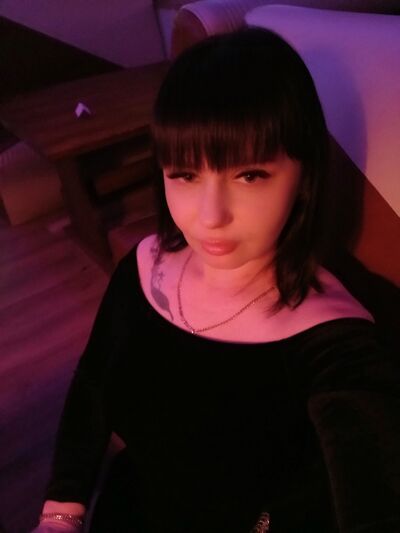  ,   Vera, 39 ,   
