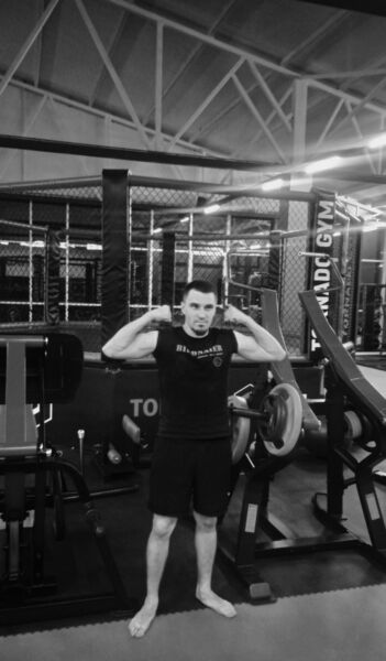  ,   Anton, 31 ,   ,   , c 