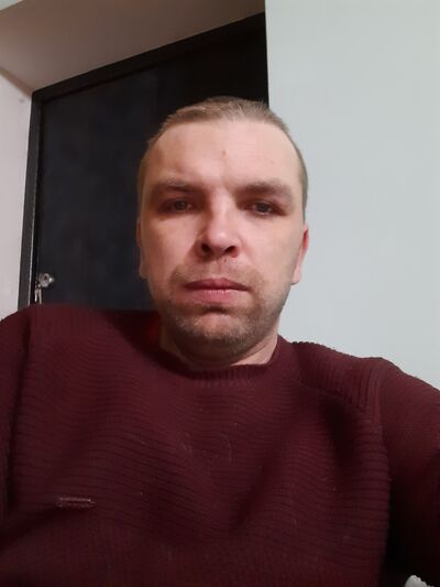  ,   Mikhail, 40 ,   ,   