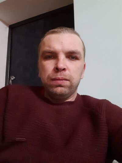  ,   Mikhail, 42 ,   ,   