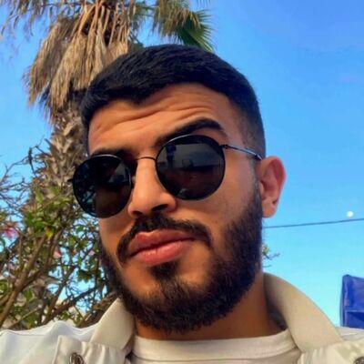  ,   Rassim, 32 ,   ,   