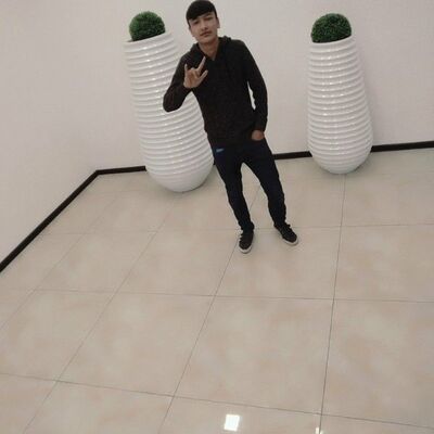  ,   Abdulaziz, 33 ,   ,   , c , 