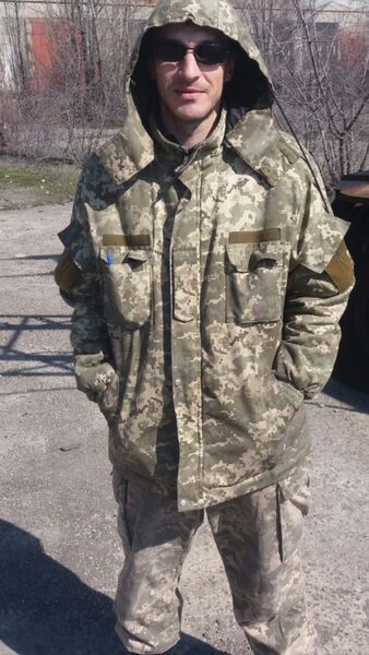   ,   Robion, 44 ,   