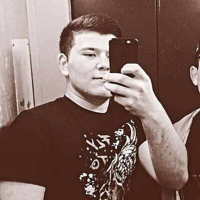  ,   Artur, 25 ,   ,   