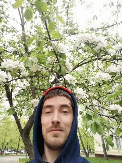  ,   Maxim, 38 ,   ,   