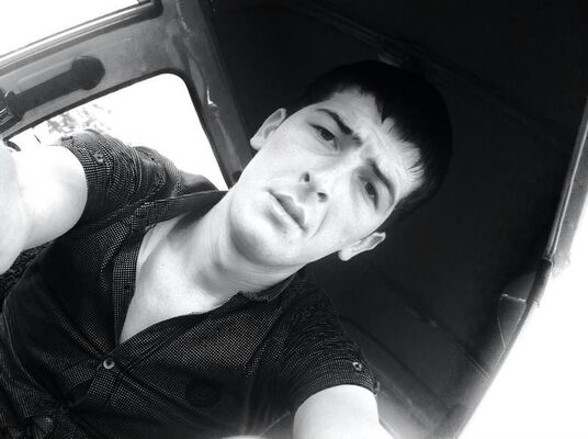  ,   Ikram, 32 ,     , c , 