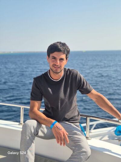  ,   Arman, 28 ,   ,   , 