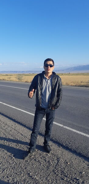  ,   Erlan, 32 ,  