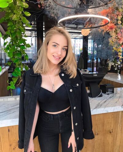  ,   Tina, 24 ,   ,   