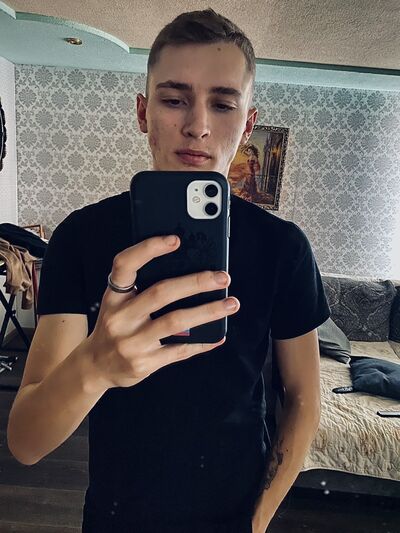  ,   Andrew, 22 ,   ,   