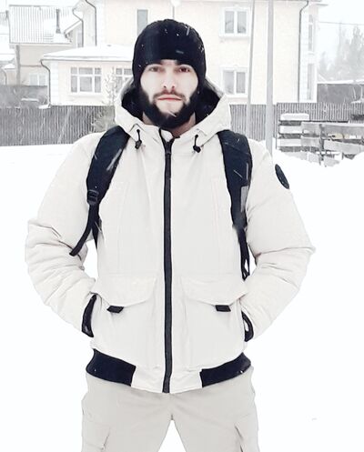  -,   Ali, 30 ,   ,   