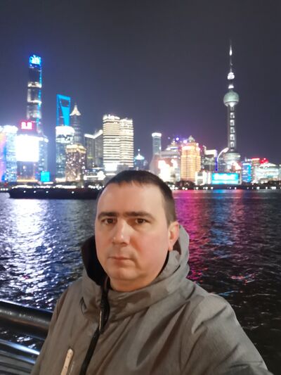  ,   Anton, 38 ,   ,   