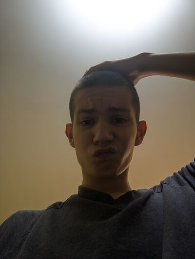  ,   Anton, 21 ,   ,   