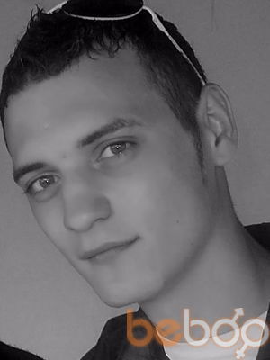  ,   Jonn, 34 ,   