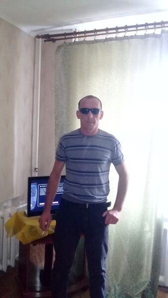  ,   Sergej, 40 ,   