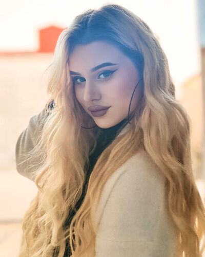  ,   Valentina, 22 ,   ,   