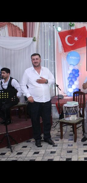  ,   Yanis , 47 ,   ,   , c 