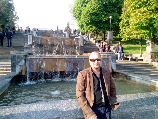  ,   Aleks, 47 ,   ,   , c 