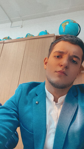  ,   Gevorg, 28 ,   ,   