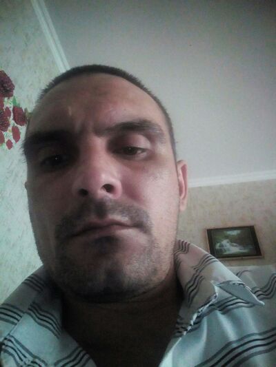  ,   Dima, 39 ,   