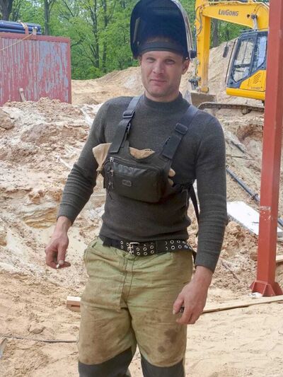  ,   Mikhail, 33 ,   ,   
