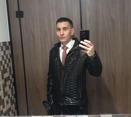  ,   Alexander, 41 ,   c 